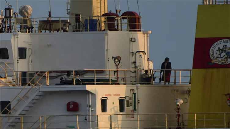 Indian navy intercepts Somali pirates on cargo ship Ruen