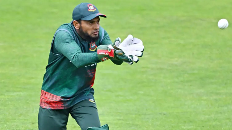 Mushfiqur ruled out of Test series against Sri Lanka with fractured thumb