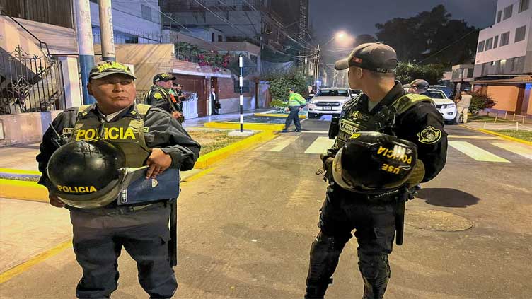 Peruvian government blasts raid of president's home in graft inquiry