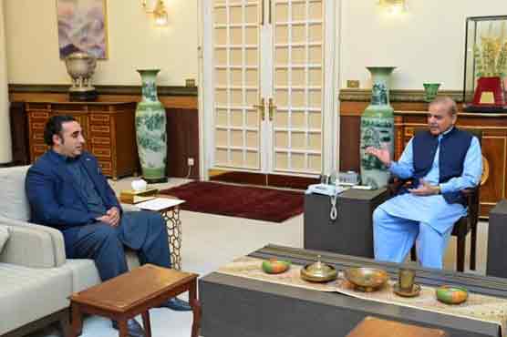 وزیر اعظم سے بلاول کی ملاقات، پنجاب، خیبرپختونخوا گورنرز کی تبدیلی پر اتفاق