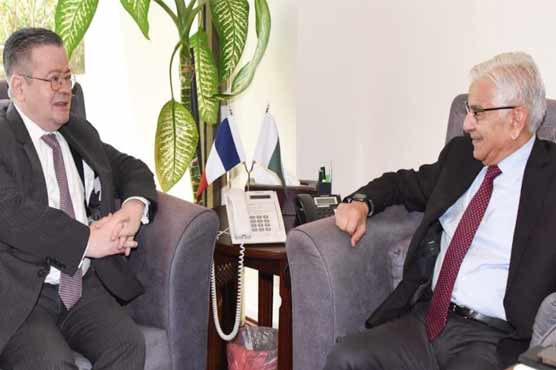 وزیر دفاع خواجہ آصف سے فرانسیسی سفیر نکولس گیلے کی ملاقات