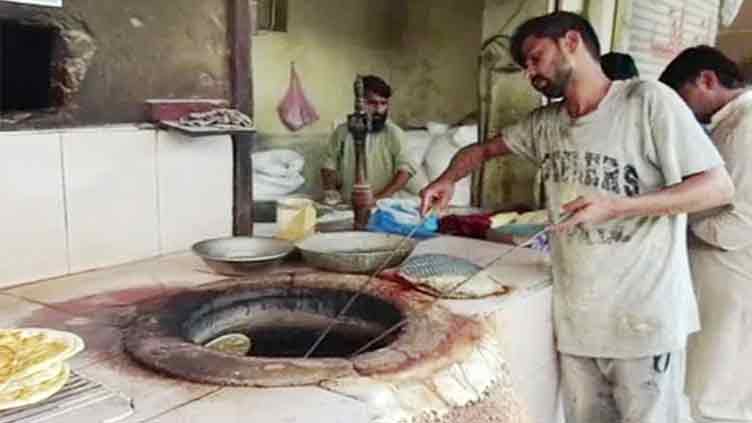 Tandoor owners to go on strike over Punjab roti prices notification