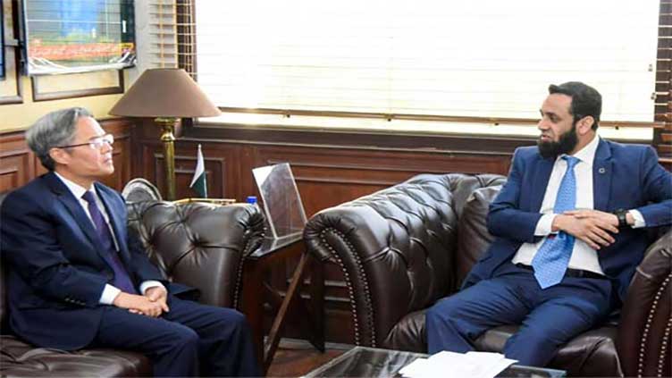 Minister Tarar, Chinese ambassador discuss CPEC, PM's upcoming China visit