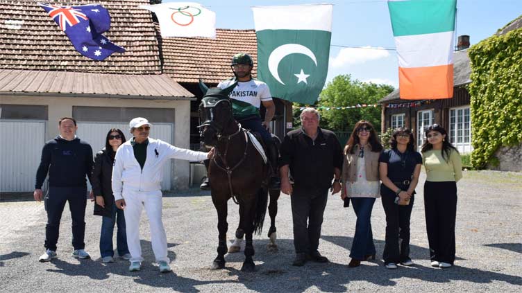 Ambassador Asim visits Pakistan's Eventing Paris Olympics training camp in France