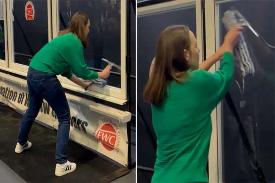 خاتون نے قلیل وقت میں کھڑکیاں صاف کرکے عالمی ریکارڈ بنا لیا
