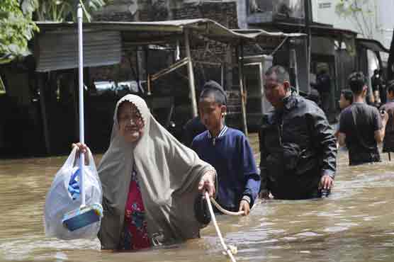 انڈونیشیا میں بارشیں ، سیلاب اور لینڈ سلائیڈنگ سے 28افراد جاں بحق،4لاپتہ