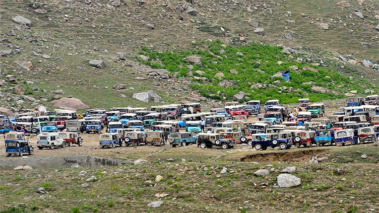 Tourists throng Kaghan, Naran after road's reopening