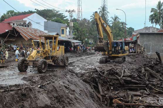 انڈونیشیا :سیلاب اور لینڈسلائیڈنگ سے اموات کی تعداد 50 ہوگئی، 27 لاپتا