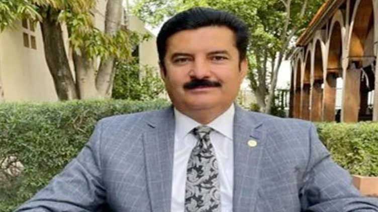 KP governor invites CM Gandapur for dinner, says public service must be prioritised