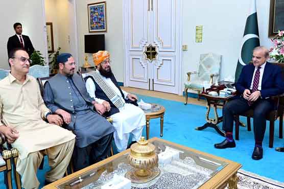 وزیراعظم سے عبدالفغور حیدری کی ملاقات، بلوچستان کے ترقیاتی منصوبوں پر تبادلہ خیال