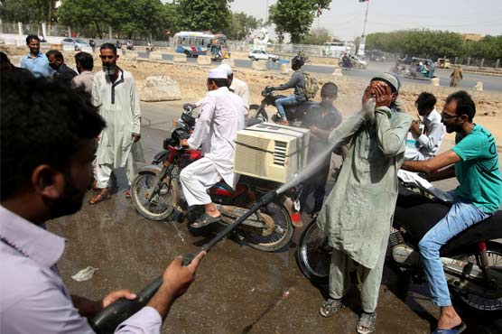 شہر قائد کراچی میں گرمی کی شدت میں اضافہ