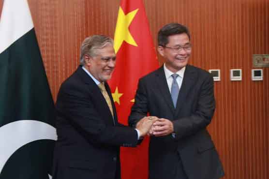 اسحاق ڈار کی چینی وزیر خزانہ سے ملاقات ، پاک چین مالیاتی اور بینکنگ تعاون کو سراہا
