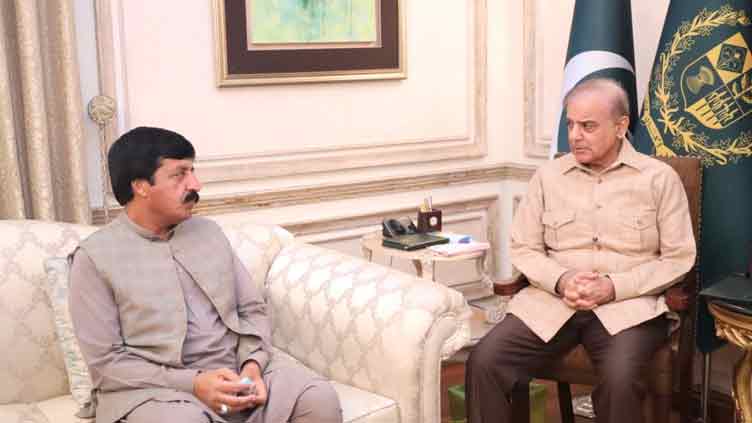Governor Punjab calls on PM Shehbaz Sharif