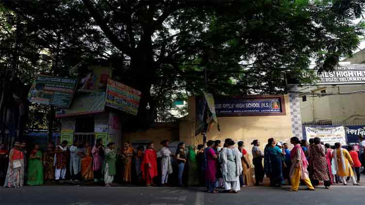 Dunya News India election: Voting begins in fifth phase as Mumbai, Gandhi family boroughs head to polls