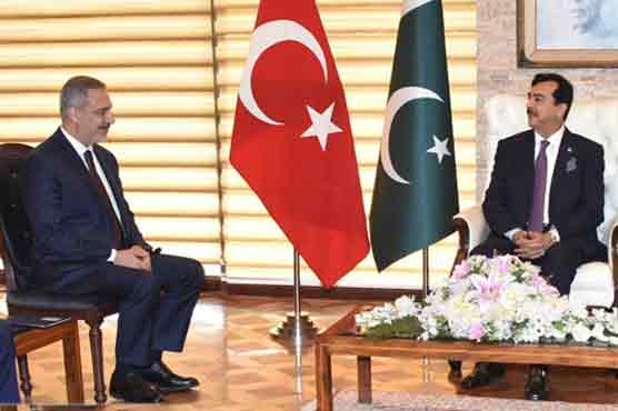 چیئرمین سینیٹ سے ترک وزیر خارجہ کی ملاقات، علاقائی امور پر تفصیلی تبادلہ خیال
