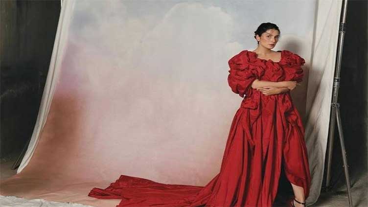 Ayeza Khan's red dress strikes sight at fashion shoot