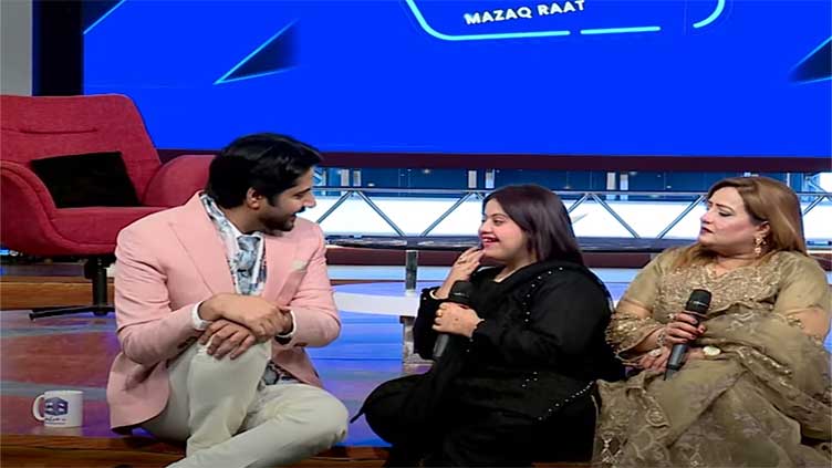 Imran Ashraf's chat with special child impresses viewers