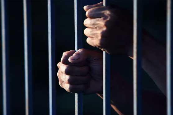 گوجرانوالہ: گرفتار منشیات فروش کو چھوڑنے پر انچارج چوکی اور کانسٹیبل گرفتار