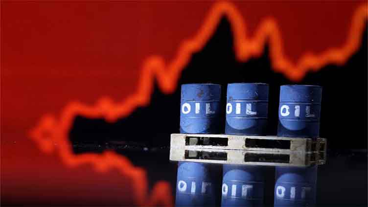 Oil slips for third day on prospect of US rates staying high