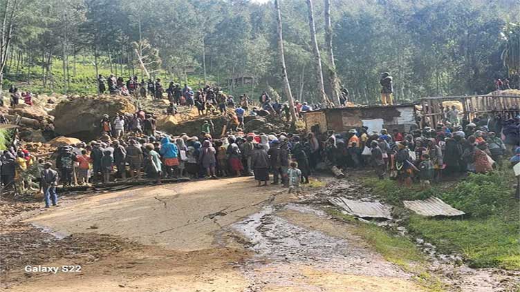 Papua New Guinea orders thousands to evacuate from path of 'active' landslide