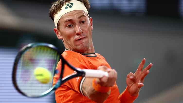 Two-time finalist Ruud makes winning start in quest for French Open title