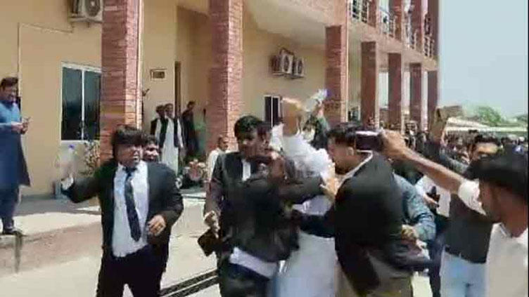 PTI lawyers attack Khawar Manika after Imran Khan's plea hearing
