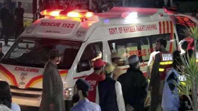 سوات: مسافر کوچ کھائی میں گرنے سے 6 افراد جاں بحق