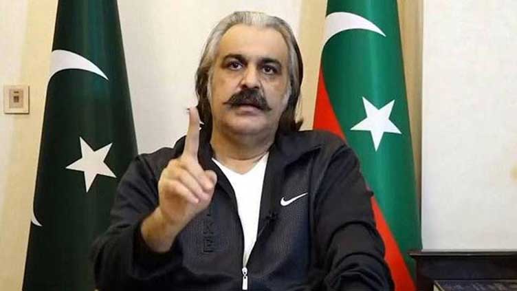 KP CM Gandapur slams government's crackdown on PTI workers 