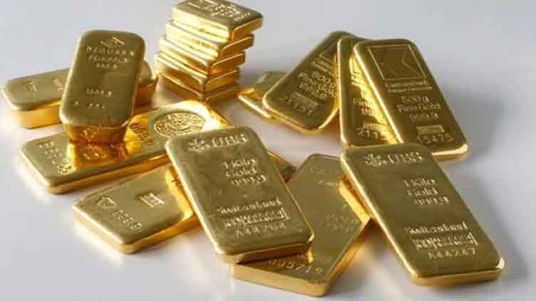 Gold price declines by Rs2,500 per tola