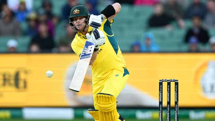 Australia hold nerves to win first ODI against Pakistan at MCG