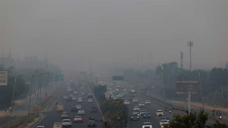 India hands out fines to owners of polluting vehicles, building sites