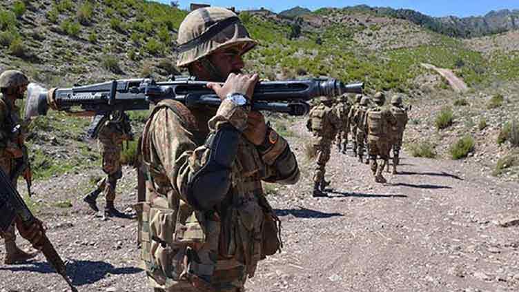 Four soldiers martyred, 5 terrorists killed in South Waziristan operation