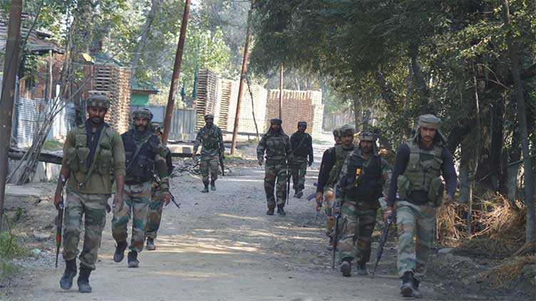 Indian troops martyr two Kashmiri youngsters in IIOJK