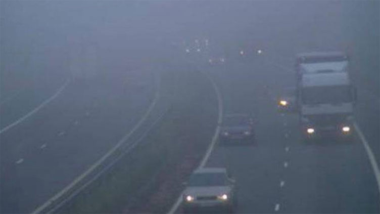 Motorways closed as dense smog and fog blanket parts of Punjab