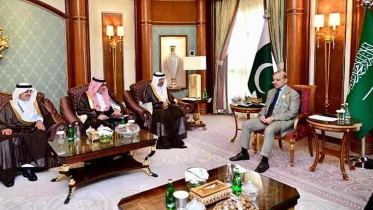 PM Shehbaz meets Saudi investment minister in Riyadh