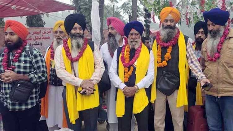 Guru Nanak birth anniversary: 3,000 Indian Sikh pilgrims arrive in Lahore