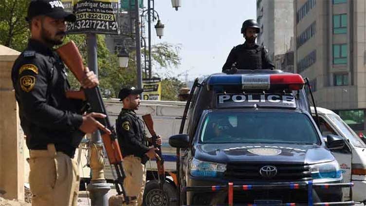 Two suspected robbers arrested in Karachi 'encounters'