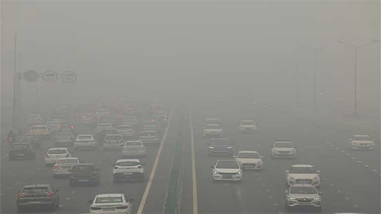 Shrouded in smog, Delhi pollution reading is the highest this year