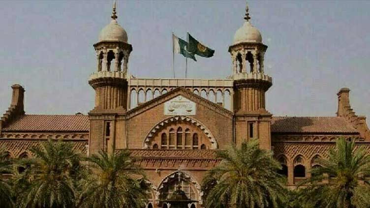 LHC summons Punjab chief secretary in contempt plea