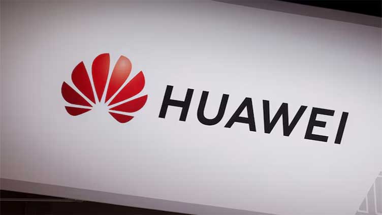 Dunya News Huawei launches Mate 70 smartphone as new US chip curbs loom