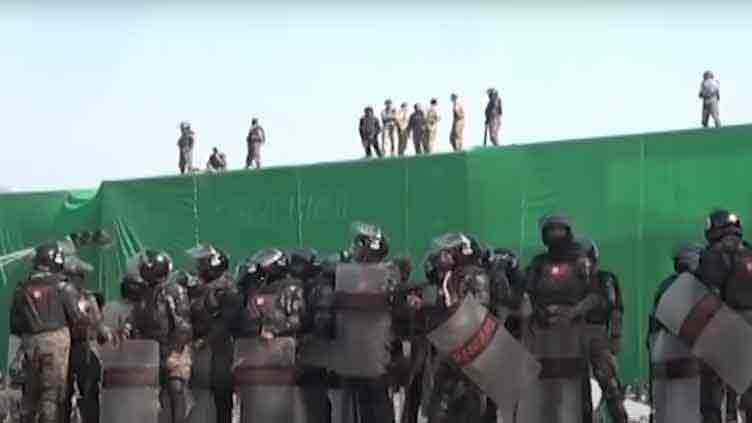 Rangers push back PTI supporters from D-Chowk