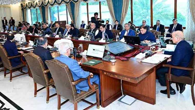 Federal ministers support governor's rule in KP