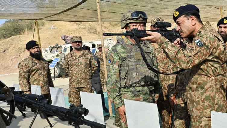 COAS reviews Pak-China joint exercise 'Warrior-VIII' in Pabbi