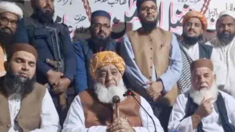 Fazl criticises govt handling of chaos in capital 