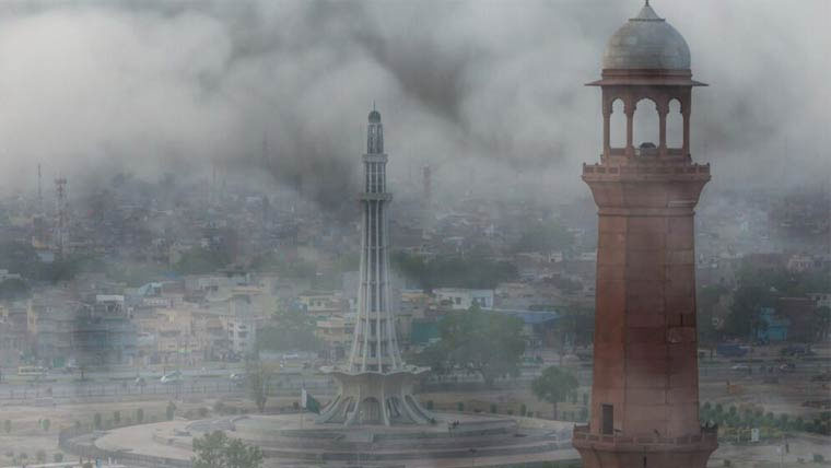 لاہور آلودہ ترین شہروں کی فہرست میں پھر پہلے نمبر پر آ گیا