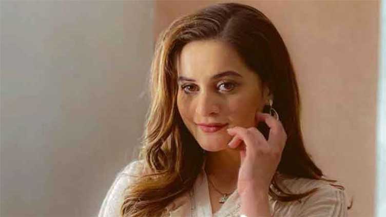 Fans jubilant as Aiman Khan breaks long pause to rejoin showbiz