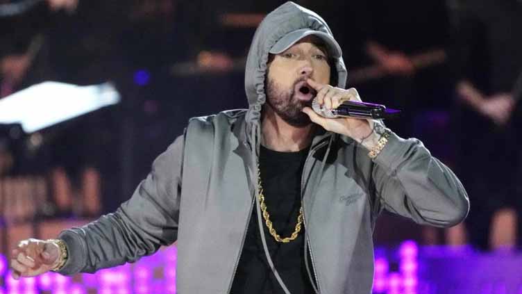 Eminem is going to be a grandfather, he reveals in 'Temporary' music video