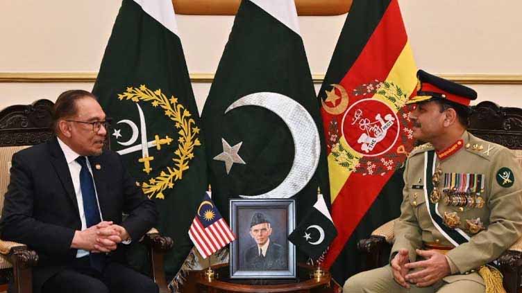 Malaysian PM calls on COAS Asim Munir at GHQ