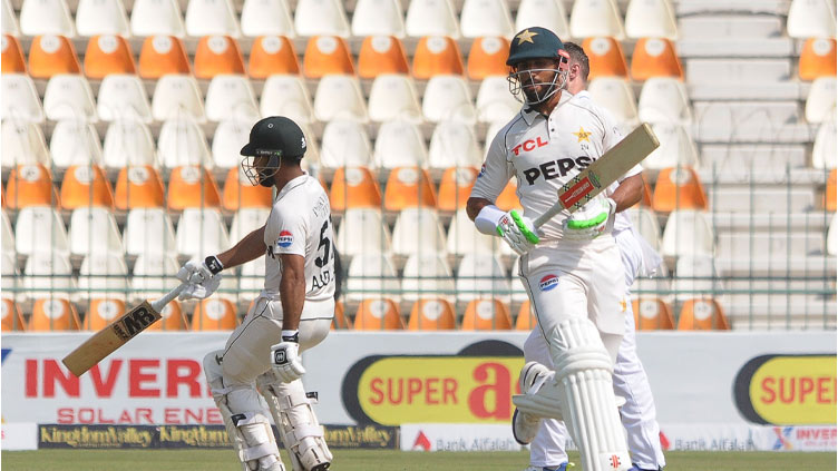 Abdullah, Shan build 100-run stand after early wicket