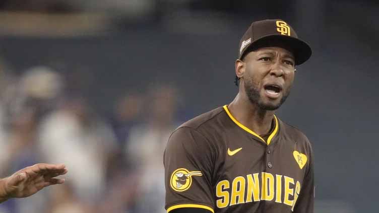 Tossed balls from stands, apparently aimed at Profar, interrupts Padres' win in NLDS Game 2